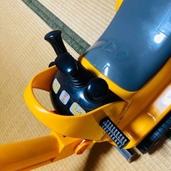 【新見市】ケンケンキッキ　乗用マイクロショベル コマツの画像