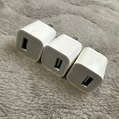 Apple 純正USB充電器 3個セット ホワイトの画像