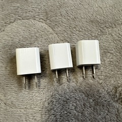 Apple 純正USB充電器 3個セット ホワイトの画像