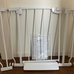 ベビーゲート　パーフェクトスチールゲート　