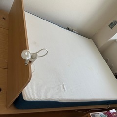 コアラマットレス　クイーンサイズ　フレーム付き　