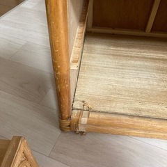 籐の小タンスの画像