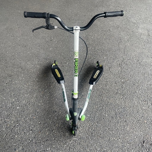 Yフリッカー F3 中古品 Y fliker F3 Yフリッカー キックボード 三輪 スクーター 折り畳み