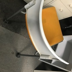 オフィス　パソコン　チェアの画像