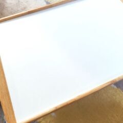 【譲】IKEA ベッドテーブルの画像