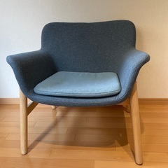 IKEA VEDBO　1人用椅子