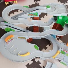 トミカ　2セットの画像