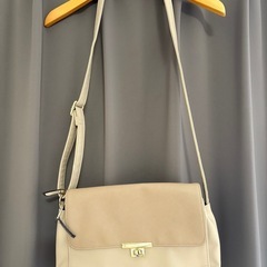 ショルダーバッグ