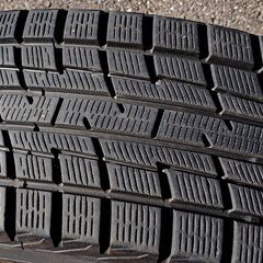 スタッドレスタイヤアルミセット　195/65R15　91Q