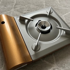 【差し上げます】イワタニ　カセットコンロ　ガス3本付きの画像
