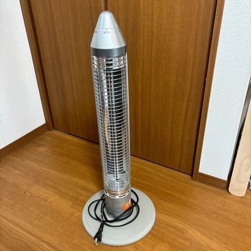 遠赤電気ストーブ