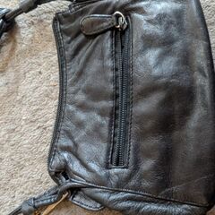 黒のショルダーバッグ　中古 ESTINEの画像