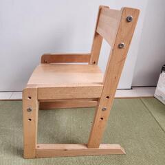 子供用　椅子　木材の画像