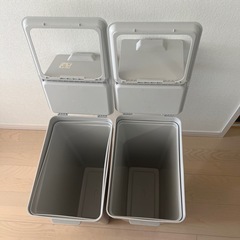 IKEAゴミ箱2個の画像