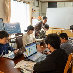 子ども向けプログラミング教室のアシスタント募集【主婦、副業歓迎】...