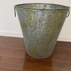 ビンテージ風バケツ
の画像