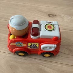 アンパンマン おしゃべり消防車の画像