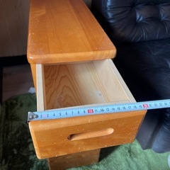 サイドテーブルの画像