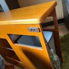 サイドテーブルの画像
