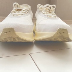 【ほぼ未使用】NIKE W PROMINA　24.5の画像