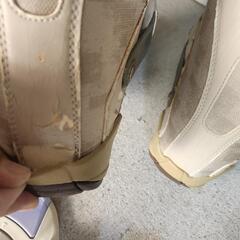 キスマーク ビンディングとブーツの画像