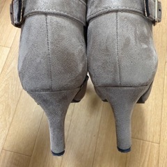 ヒールブーツの画像