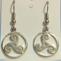 Nebula: Celtic Triskele Earringsの画像