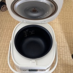 小型炊飯器の画像
