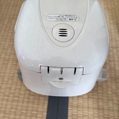 小型炊飯器の画像