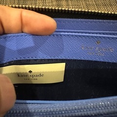 kate spade長財布ラウンドファスナーの画像