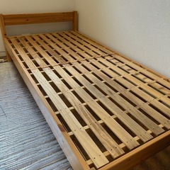 シングルベッド
