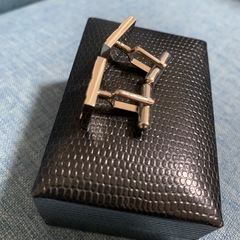カフスボタンの画像