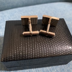 カフスボタンの画像
