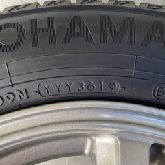 スタッドレスタイヤの画像