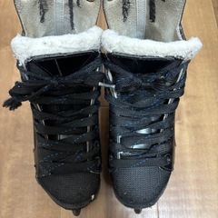 アイスホッケー　靴　20cmの画像