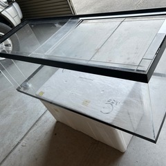 アクリル水槽　120 45 45 中古の画像