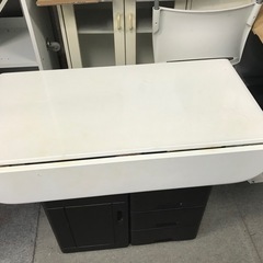 テーブル　バタフライ　　
