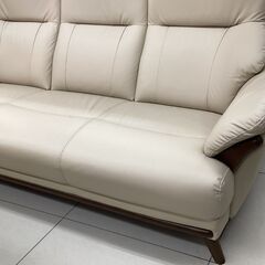 2人掛けソファー　ベージュの画像