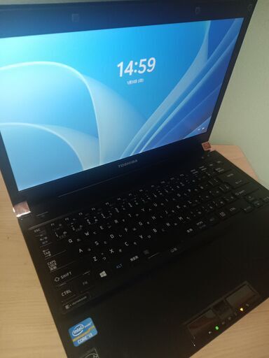 行橋市　東芝　Core i3搭載　高速SSD搭載　メモリ4G 　軽量モデル　持ち運び13インチWifi対応