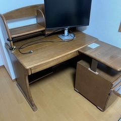 【お渡し決定済み
】学習机(イス、ライトなし)の画像