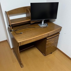 【お渡し決定済み
】学習机(イス、ライトなし)