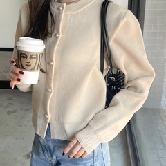 アンドミー　and me ニット　パールボタン　カーディガン Mサイズ