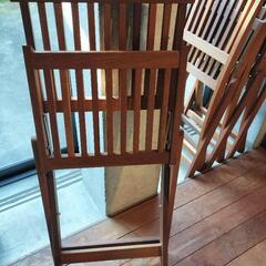 木製ガーデンチェアー4脚の画像