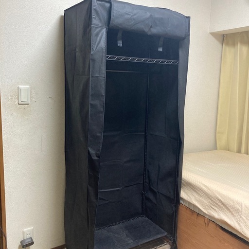 パイプハンガーラック　厚めの不織布カバー付き