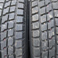 アメリカンレーシング&YOKOHAMAGEOLANDAR スタッドレスタイヤの画像