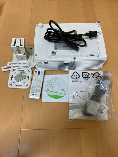 acer DLPプロジェクター