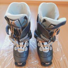 美品 SALOMONスキー板L140（ヴィンディング付き）＋SINANOストック＋SALOMONブーツ24cm 3点セット！！の画像
