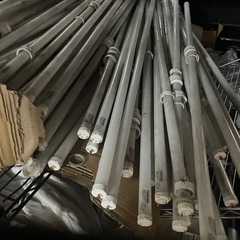 東芝　LED蛍光灯180本の画像