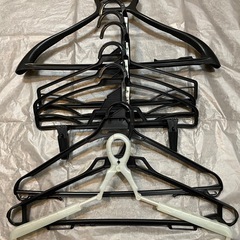 ⑥ハンガー類の画像