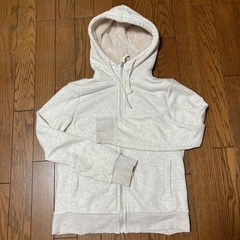 【お譲り先決定しました】ユニクロ　パーカー　生成り